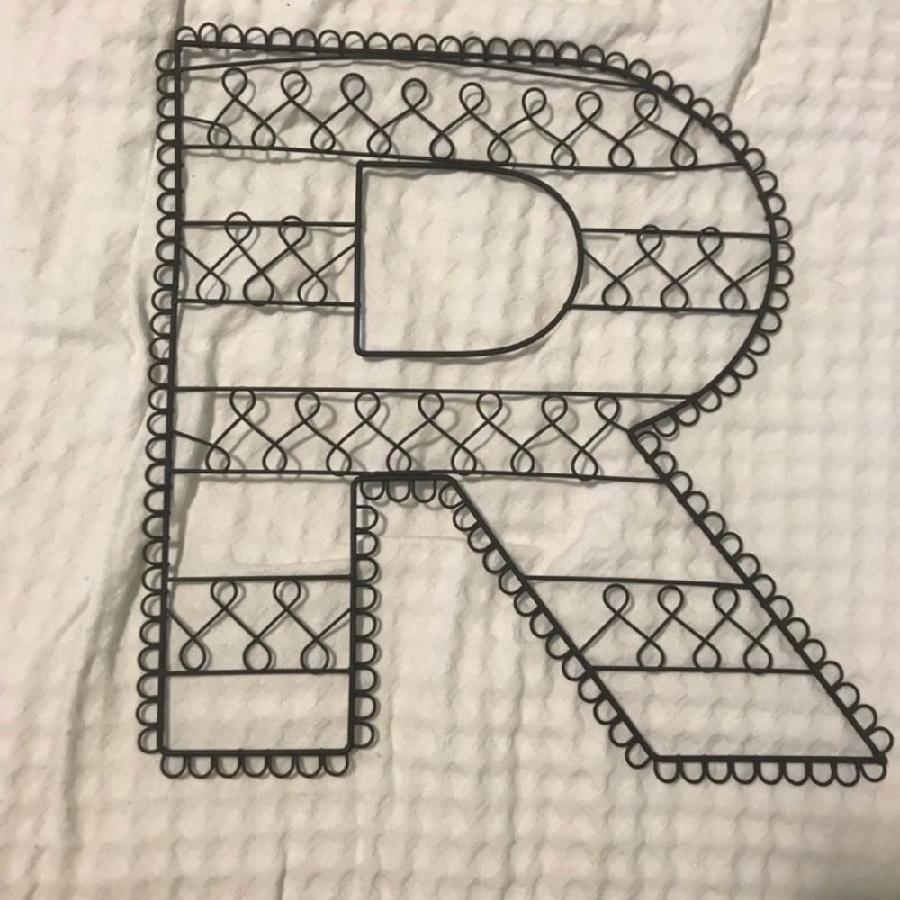 PB Teen letter R